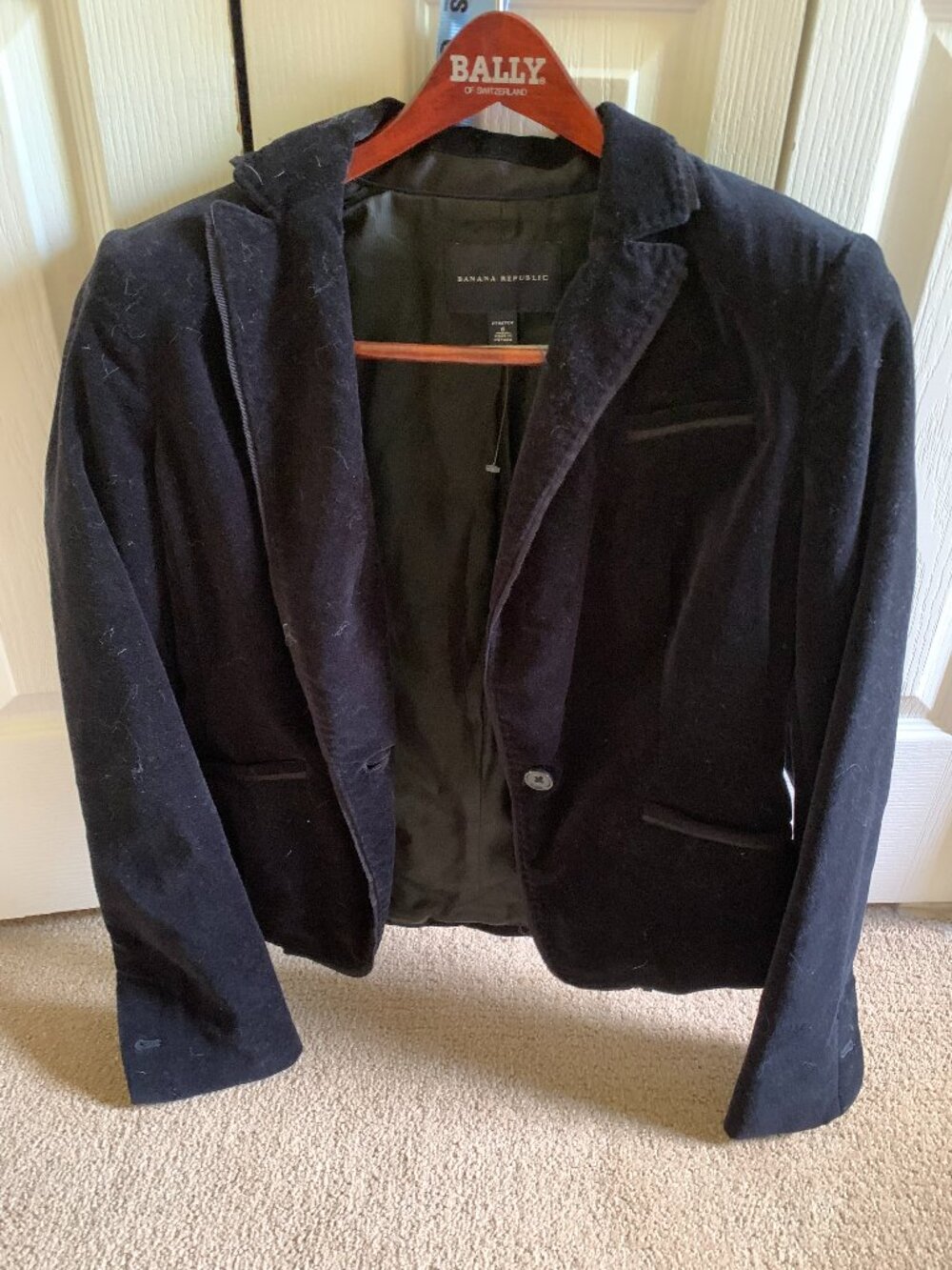 Banana Republic Black Velvet Blazer - Size 6
